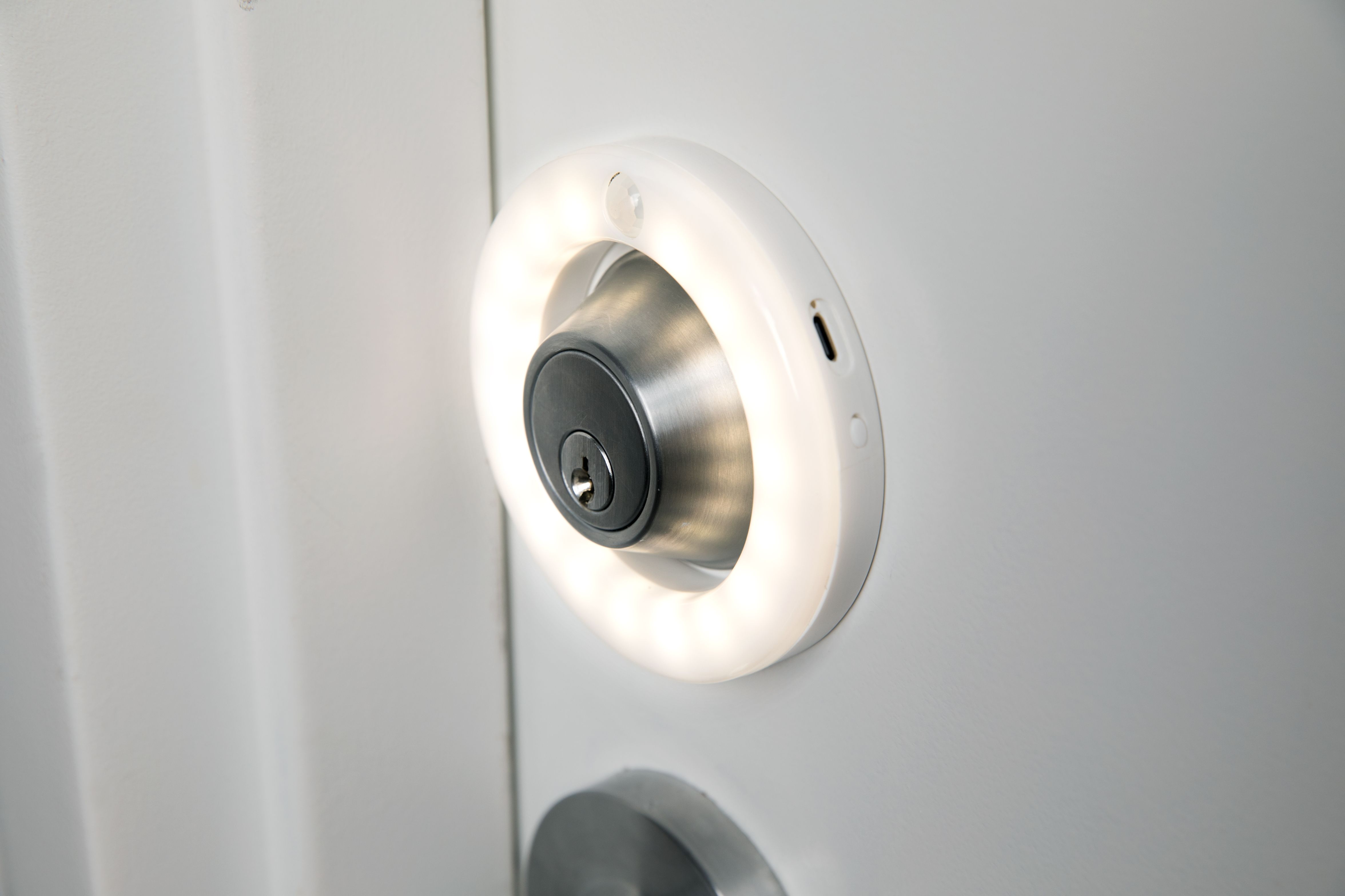 Door HALO DEALS